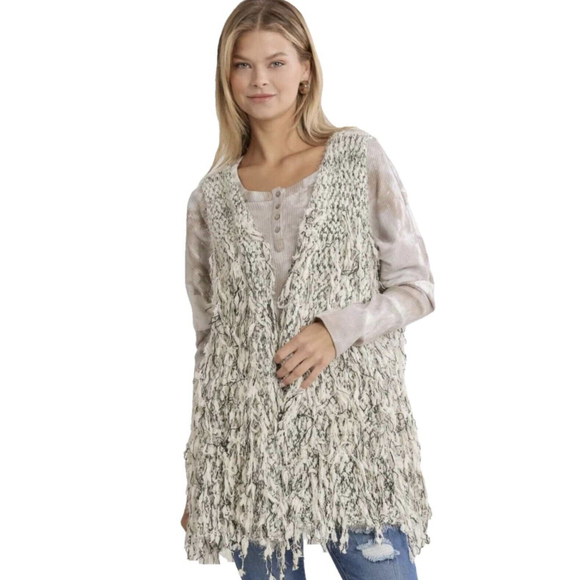 UMGEE Sweaters - UMGEE Sleeveless Shaggy Vest M/L Boho Hippie Western Fringe Knit Beige Festival
